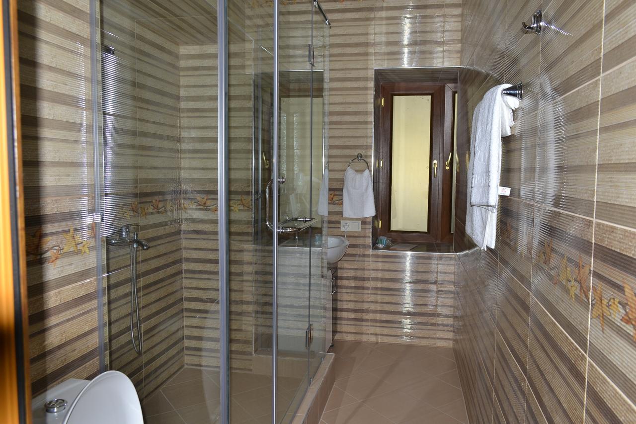 Votre Maison Yerevan Bagian luar foto