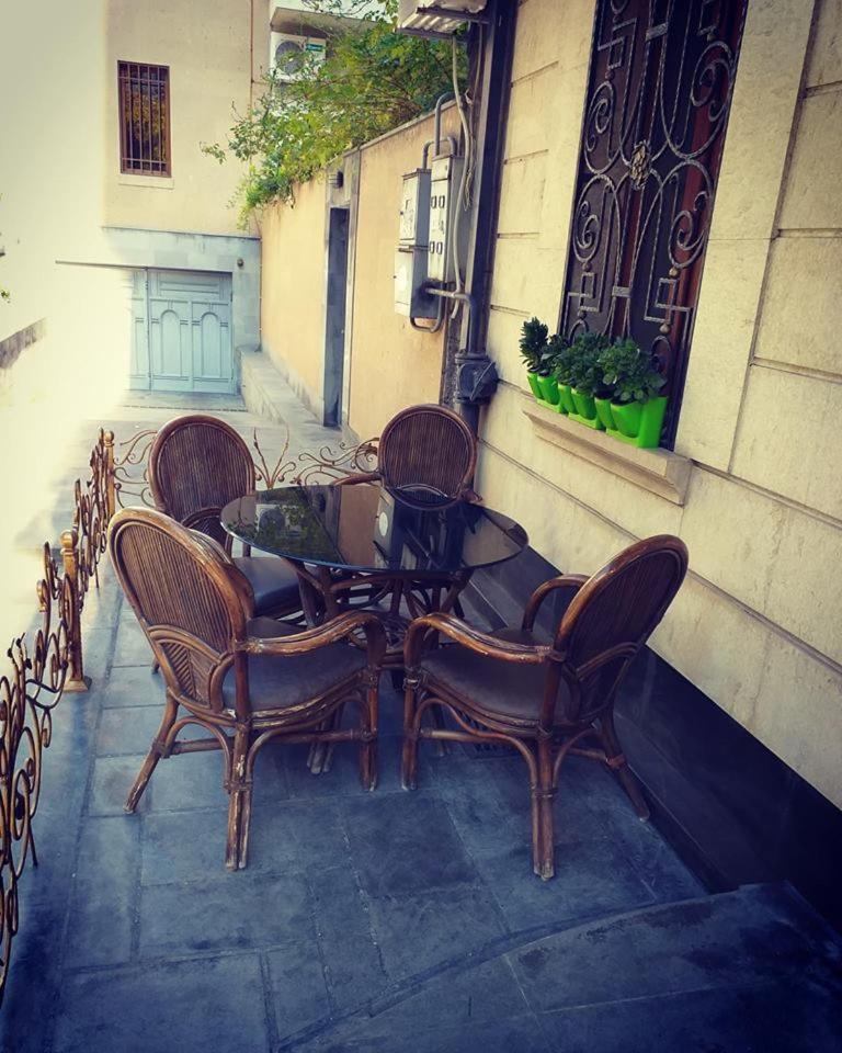 Votre Maison Yerevan Bagian luar foto
