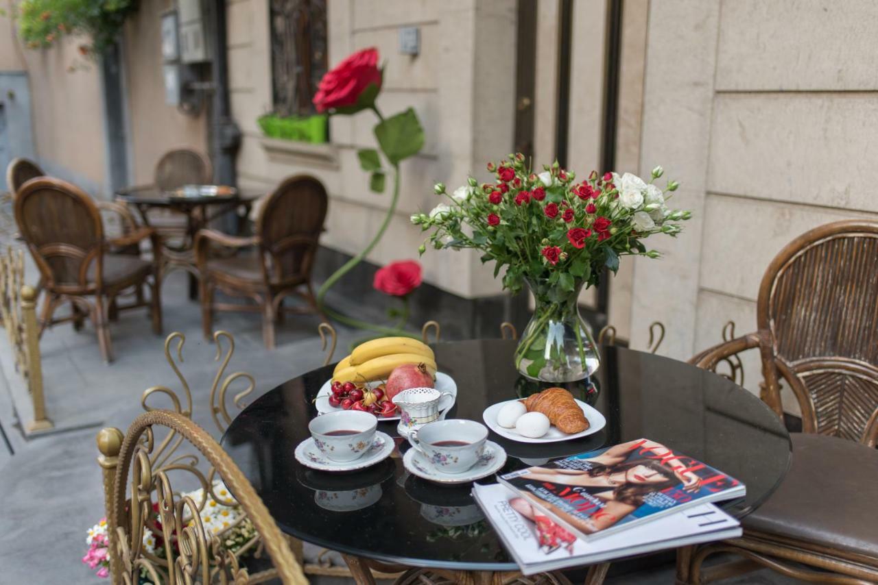 Votre Maison Yerevan Bagian luar foto