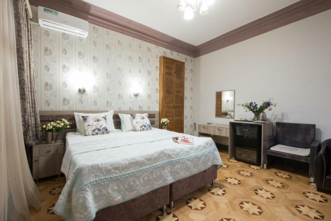 Votre Maison Yerevan Bagian luar foto