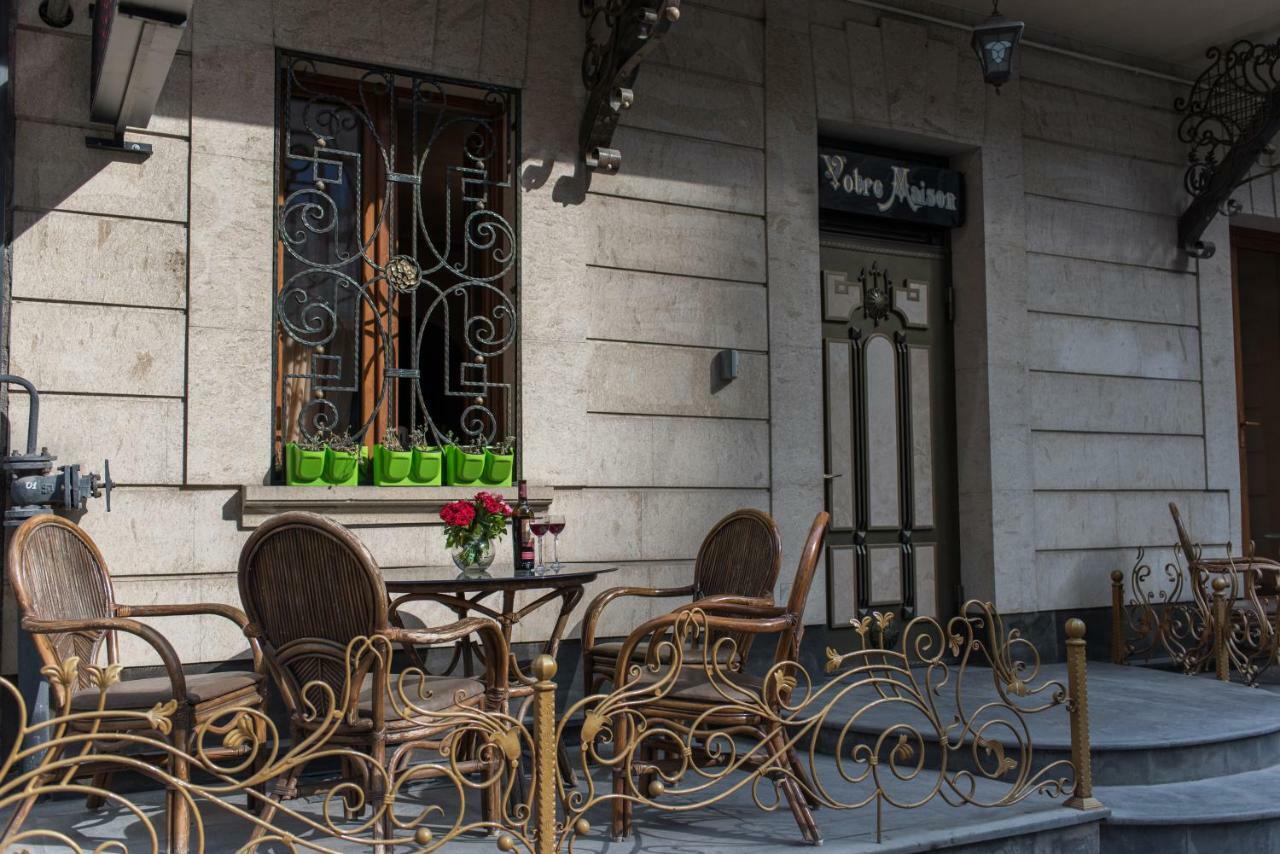 Votre Maison Yerevan Bagian luar foto
