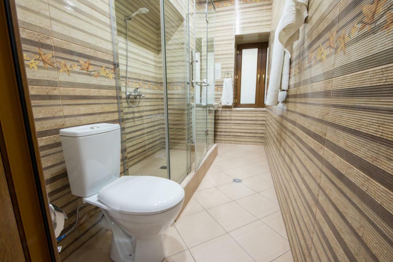 Votre Maison Yerevan Bagian luar foto
