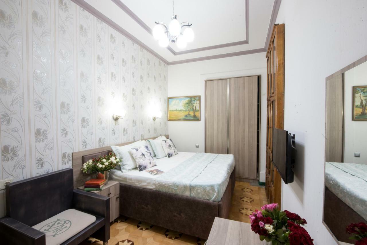 Votre Maison Yerevan Bagian luar foto