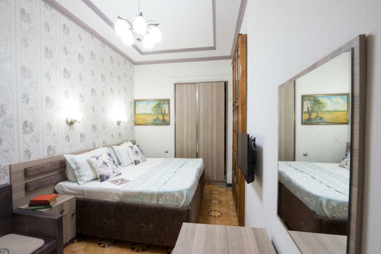 Votre Maison Yerevan Bagian luar foto